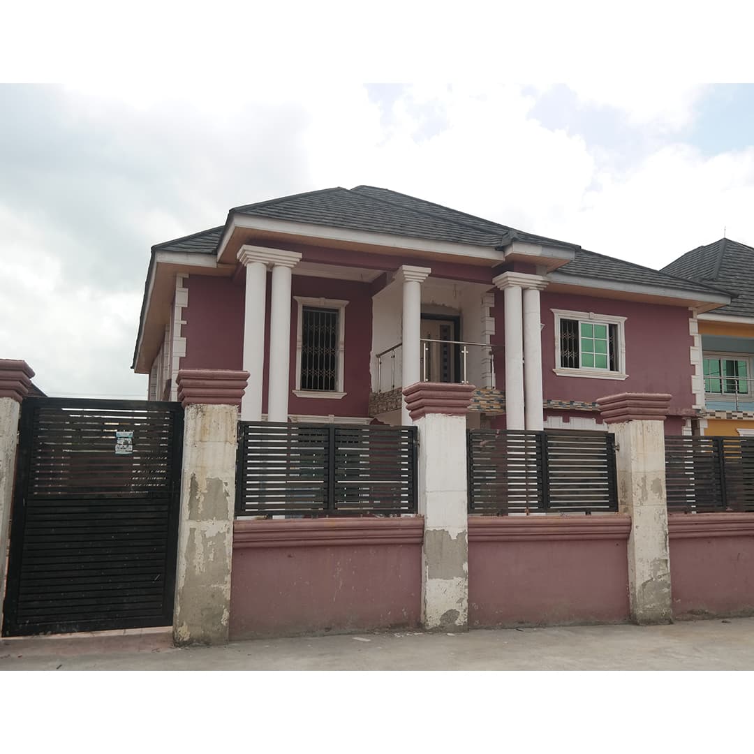 5 bedroom house for sale at Ayigya