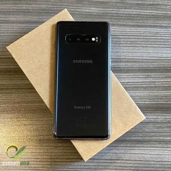 Samsung S10 (in box)