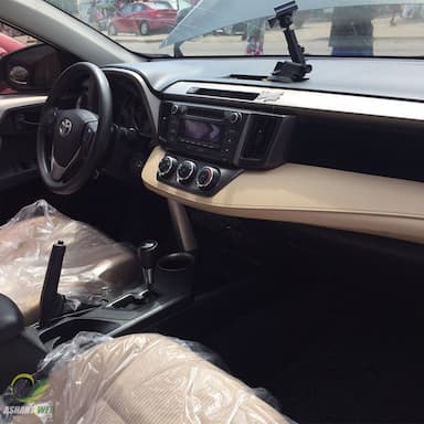 Toyota RAV4 (Army Green)