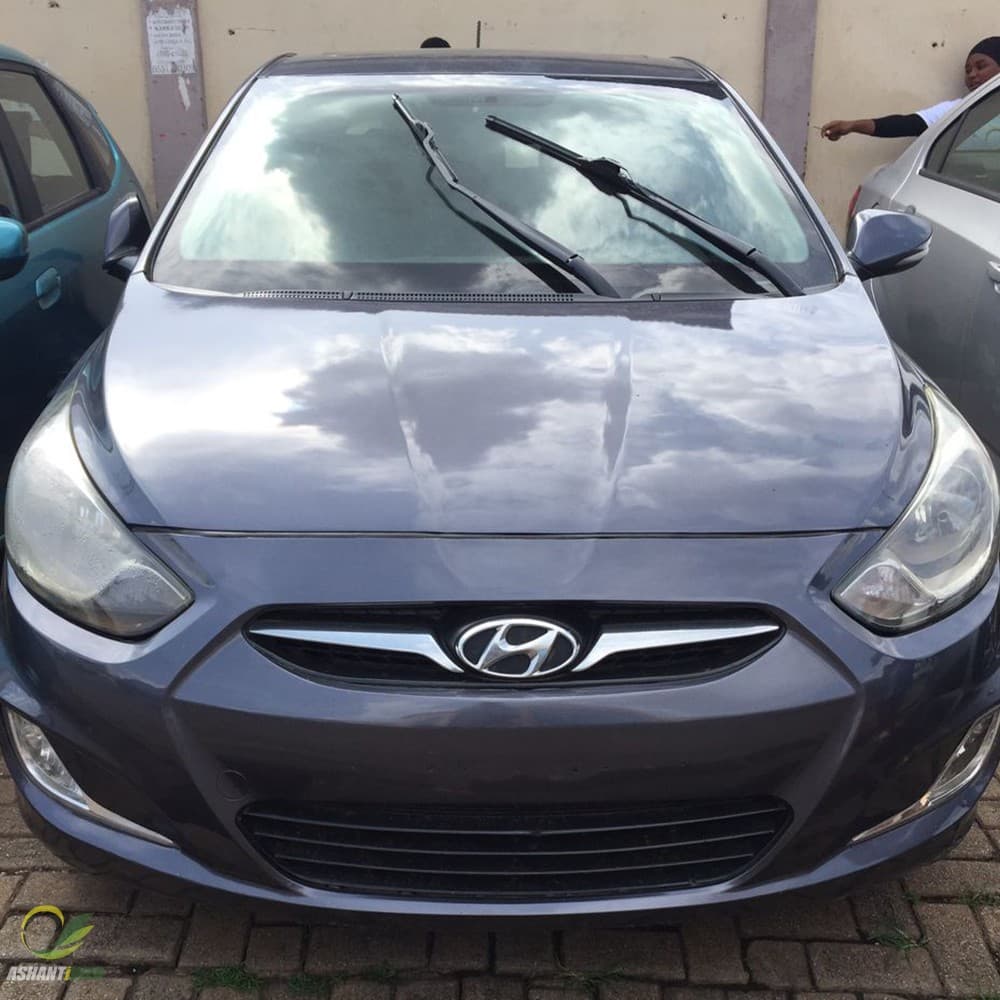 Hyundai Accent 2012