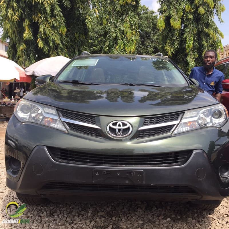 Toyota RAV4 (Army Green)