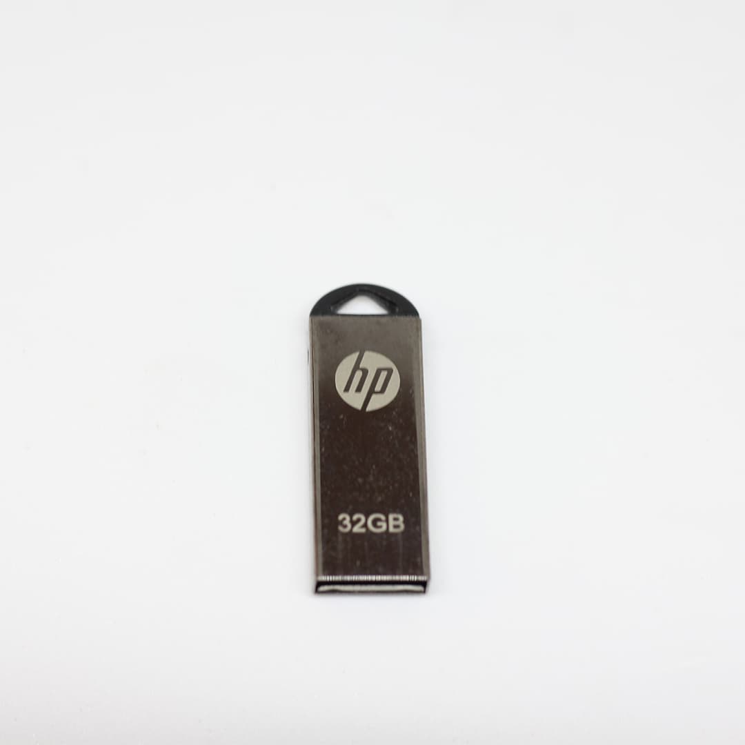 HP PENDRIVE 32GB