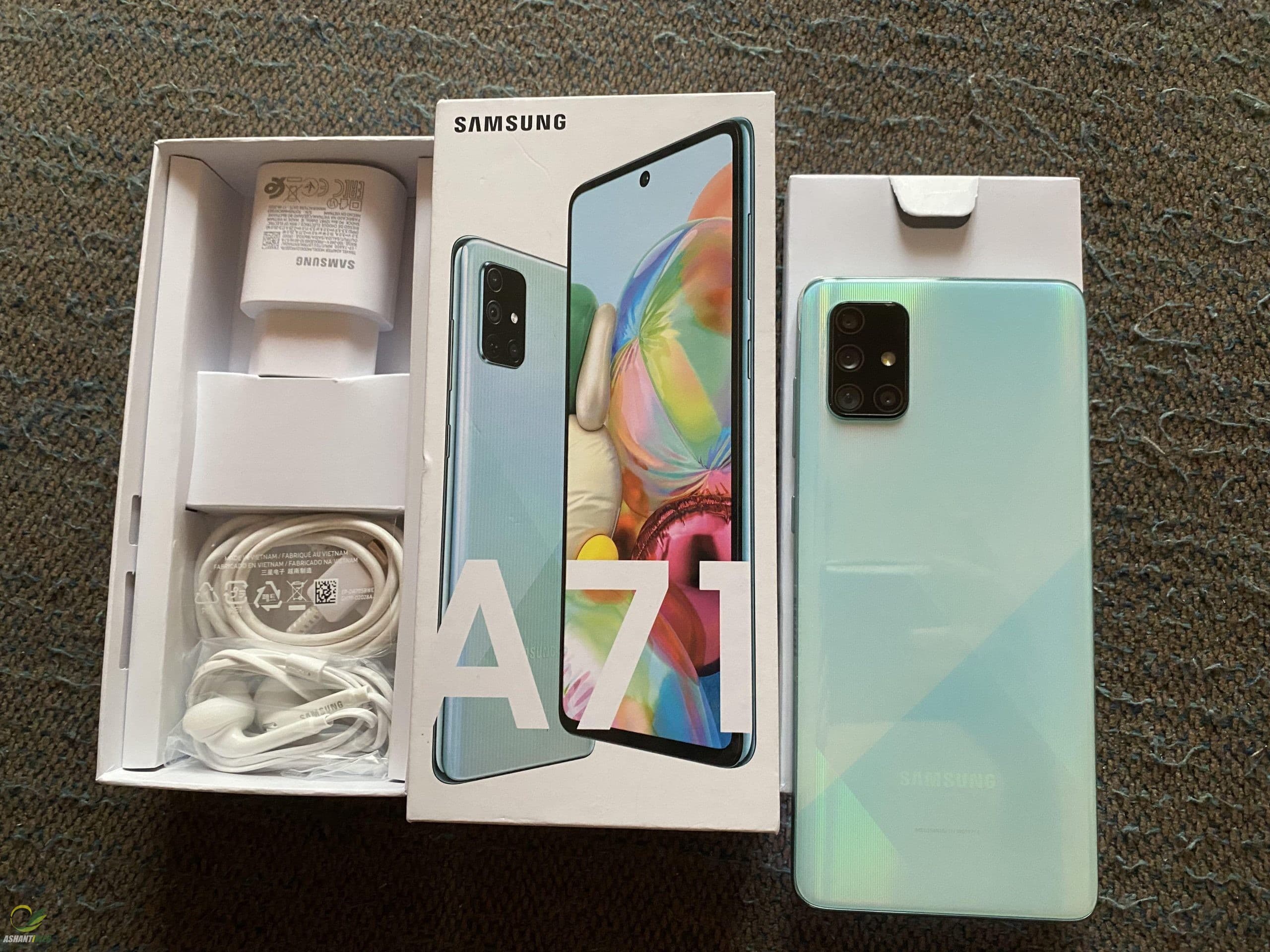 Samsung A71 5G (in box)