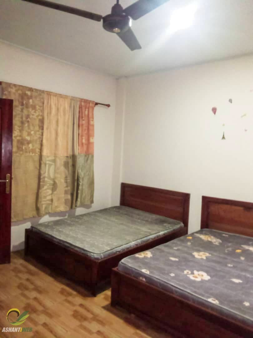 Single Room Self -contained 4 sets available for rent