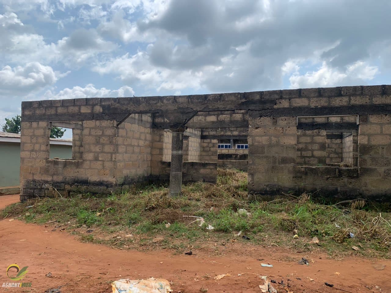 6 bedroom uncompleted building and land for sale at Asante Mampong